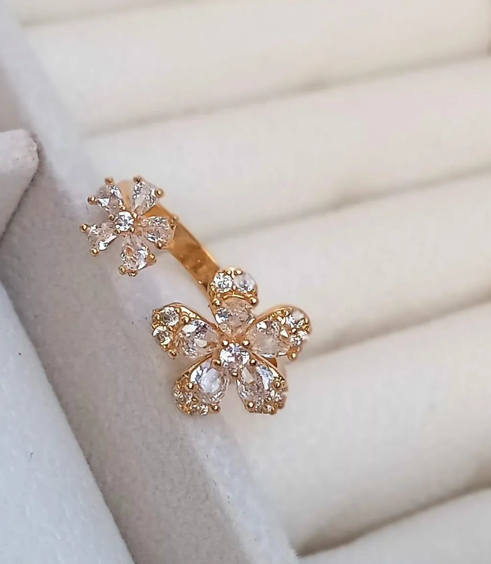 Flower Design Gold Plated Crystal Adjustable Ring