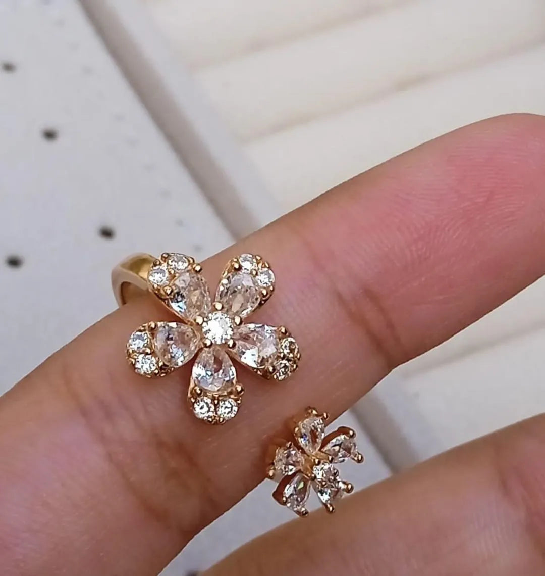 Flower Design Gold Plated Crystal Adjustable Ring