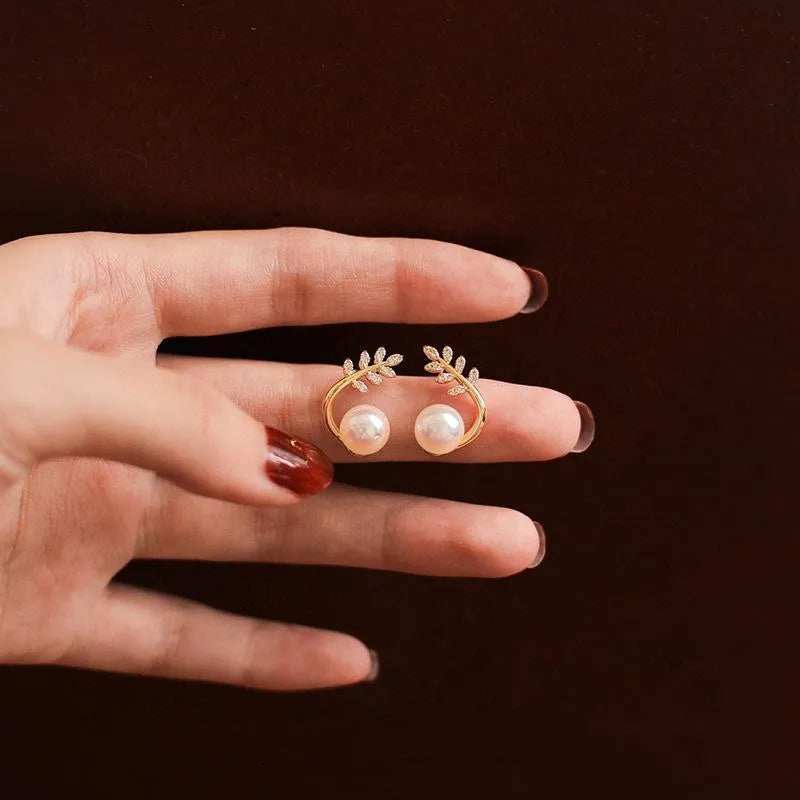 Leave Pearl Trendy Korean Earrings
