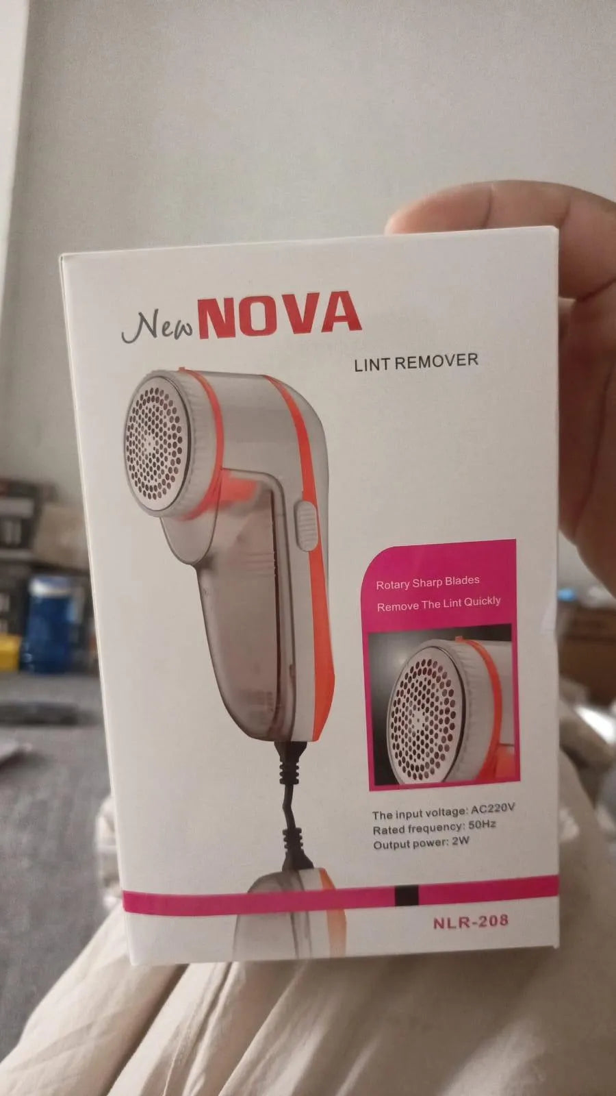 Nova Lint Remover - Electric - Wool and Fabrics