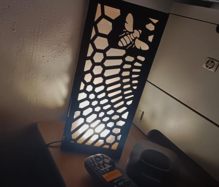 Honeycomb Bee Wooden Table Lamp