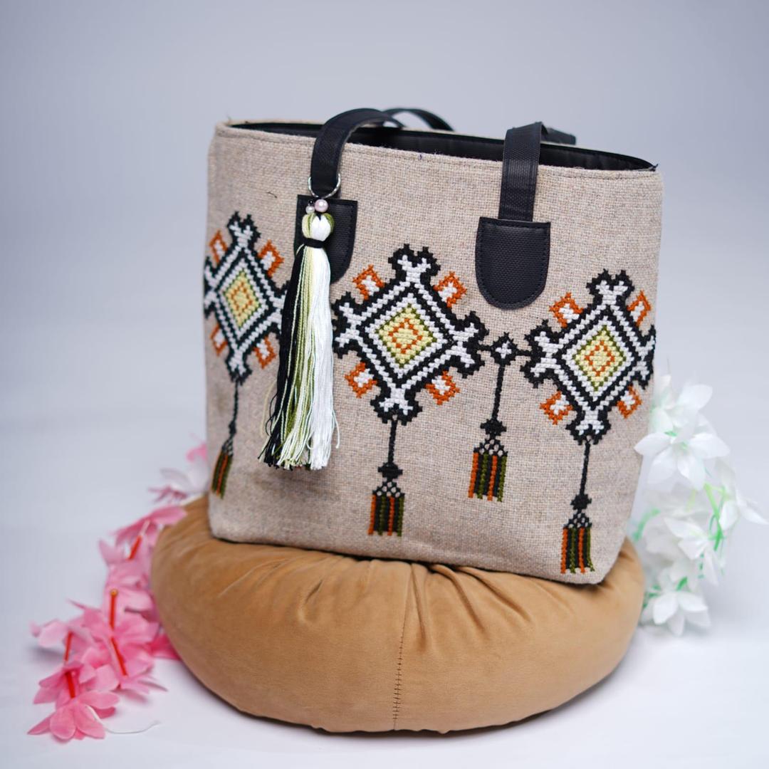 Women's Jute Embroidered Shoulder Bag