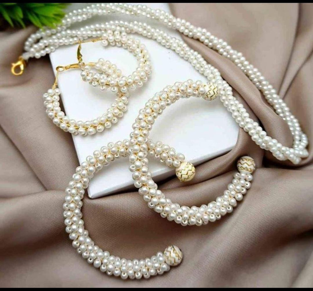 Beaded Resin Polish Pearl Artificial Set