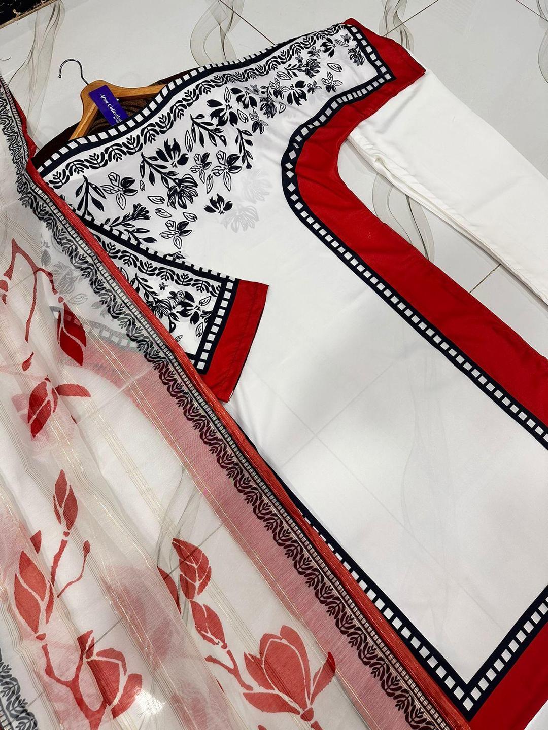 3 Pcs Women's Stitched Lawn Printed Suit