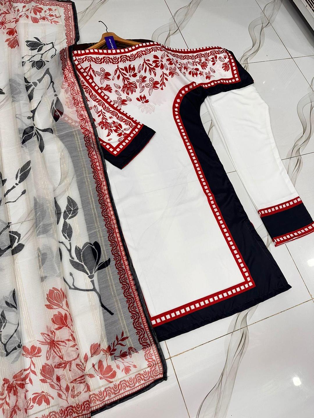 3 Pcs Women's Stitched Lawn Printed Suit