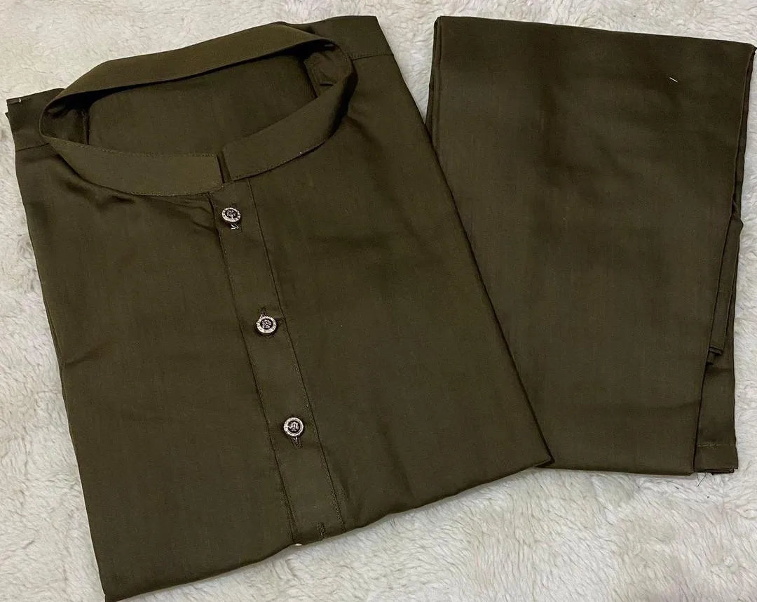 Men's 2 Pcs Wash And Wear Plain Shalwar Kameez in Green